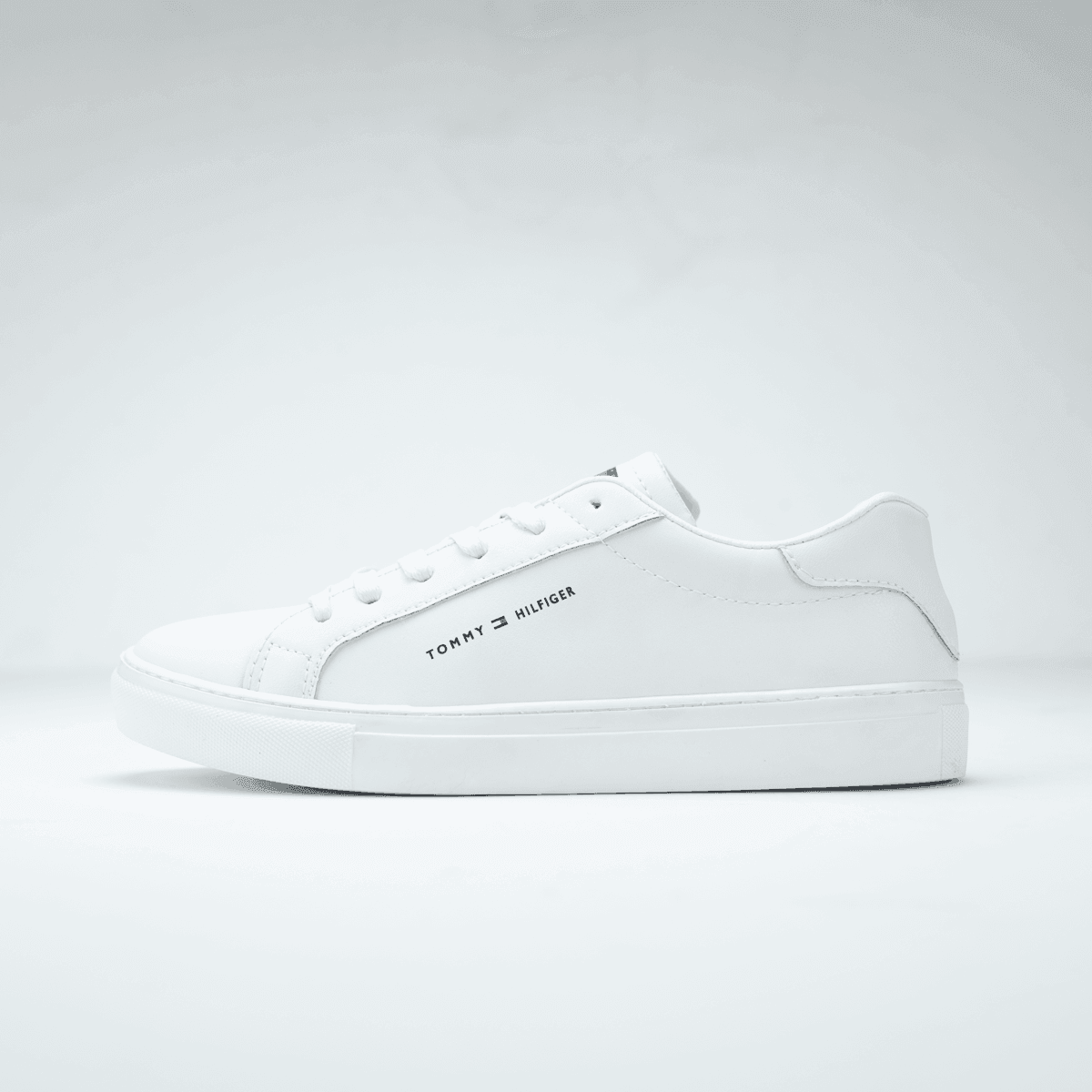 White Flat-Sneaker