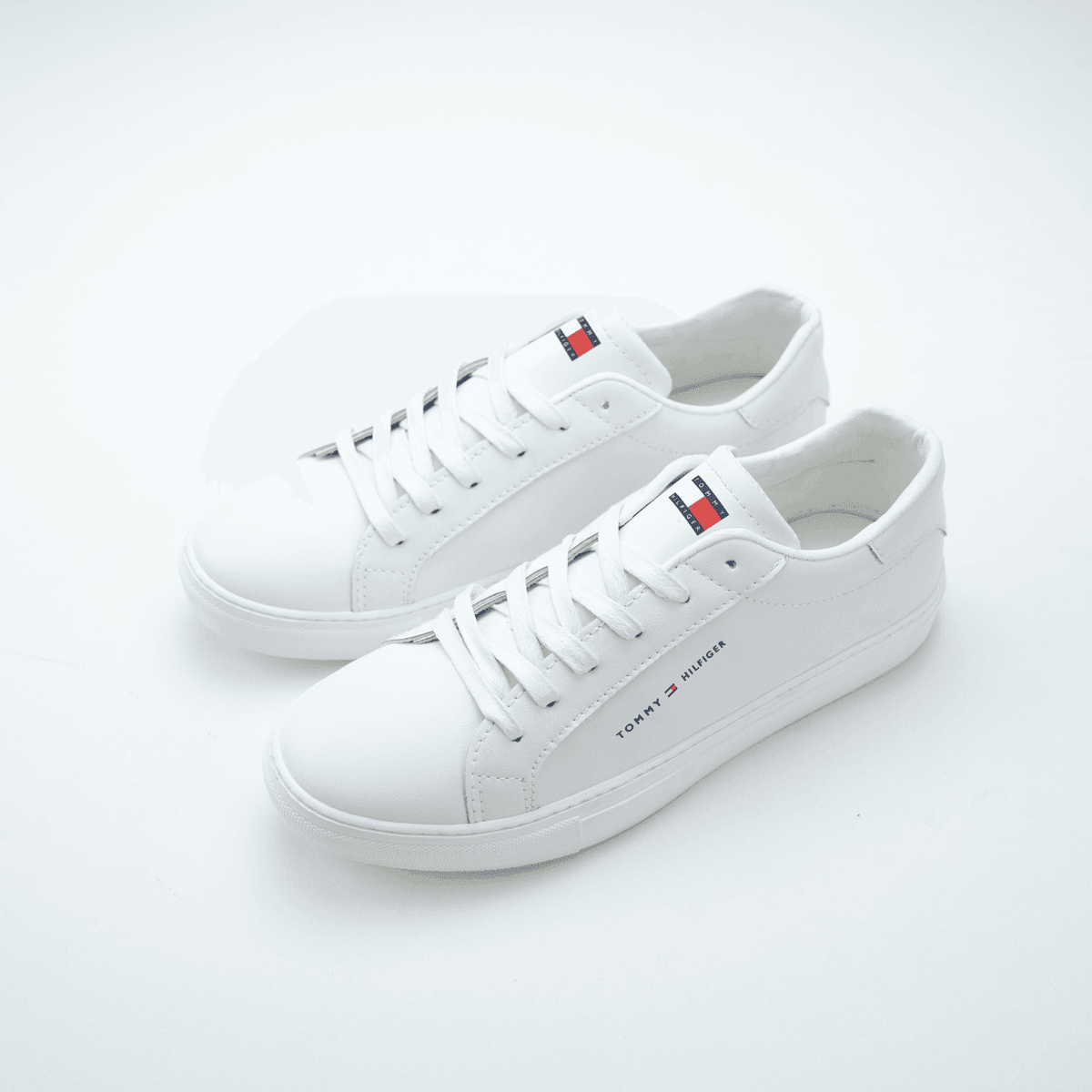 White Flat-Sneaker